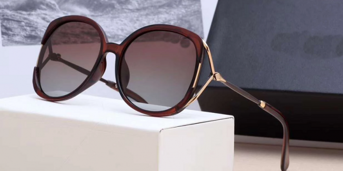 Les Meilleures Lunettes De Soleil Pour Femmes. Comparatif & Guide D