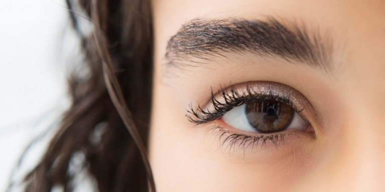 Comment Soigner Ses Sourcils Pour Les Faire Pousser